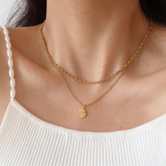 ⚡Sun Moon Sunlight Evil Eye Infinity Italian Horn Softball Compass elegant - Picture 4 of 6